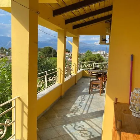 Spiti Eutychia Apartman *