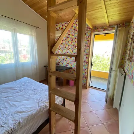 Spiti Eutychia * Agia Eleni