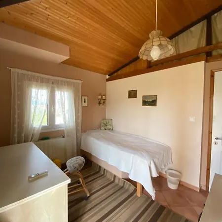 Spiti Eutychia * Αγία Ελένη