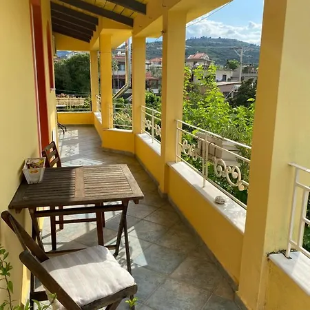 Spiti Eutychia * Agia Eleni