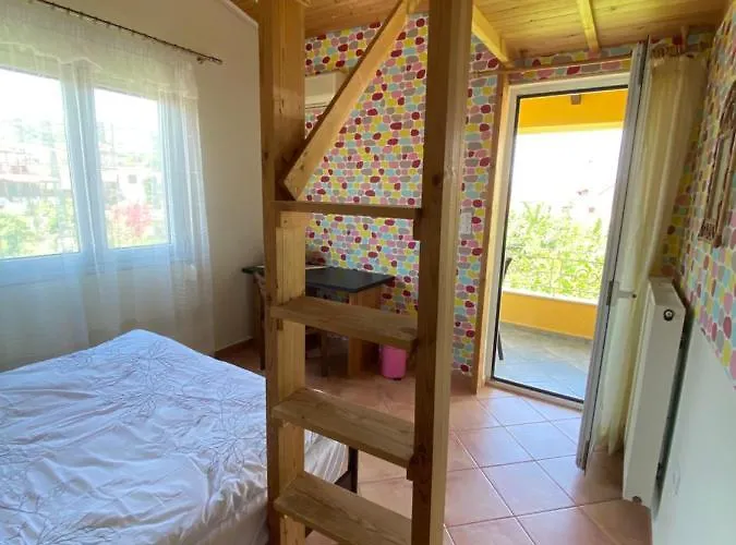 Spiti Eutychia * Agia Eleni