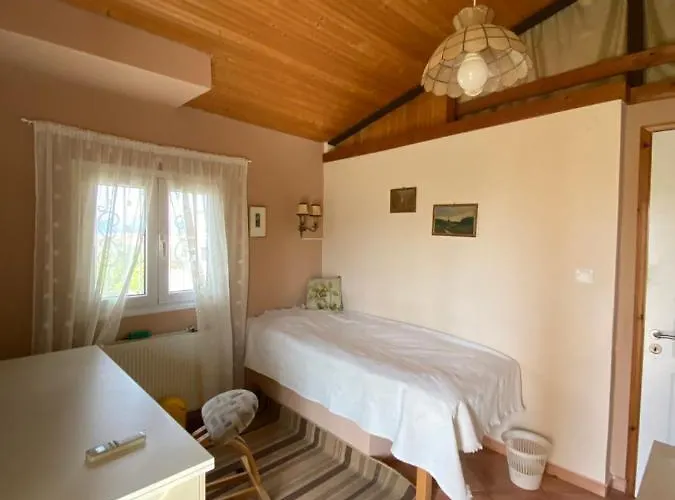 Spiti Eutychia * Agia Eleni